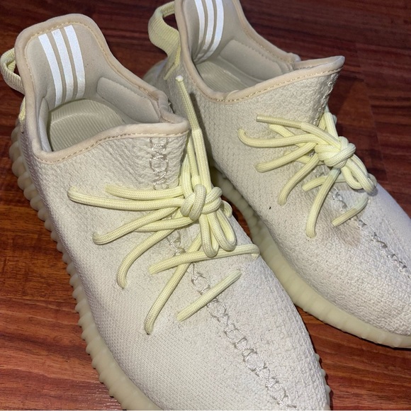 Yeezy Boost 350 ‘Butter’ - Picture 4 of 9